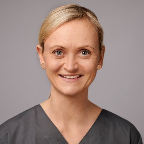 Frau Schütte im Portrait.
